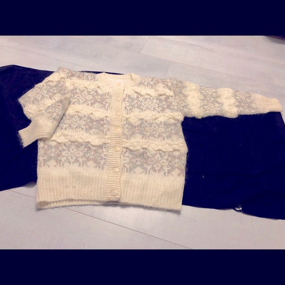 NEW Creamy/Beige Cardigan Sweater Jacket Coat 🧥 - Picture 3 of 14